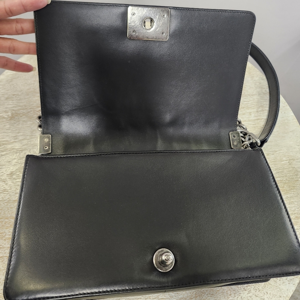 RARE Chanel Celtic Black Boy Bag - Picture 12 of 13